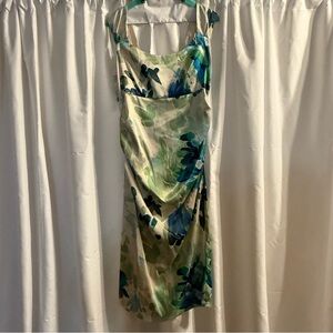 London Times Cream and Blue Ruched Back Dress - Size 12